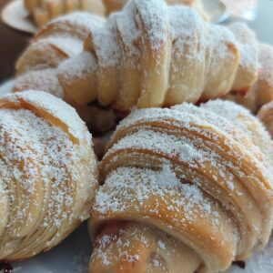 Jam Croissants / Kroasani sa pekmezom