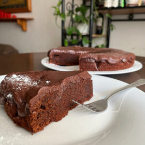 Chocolate sponge cake / Čokoladna "sunđer" torta